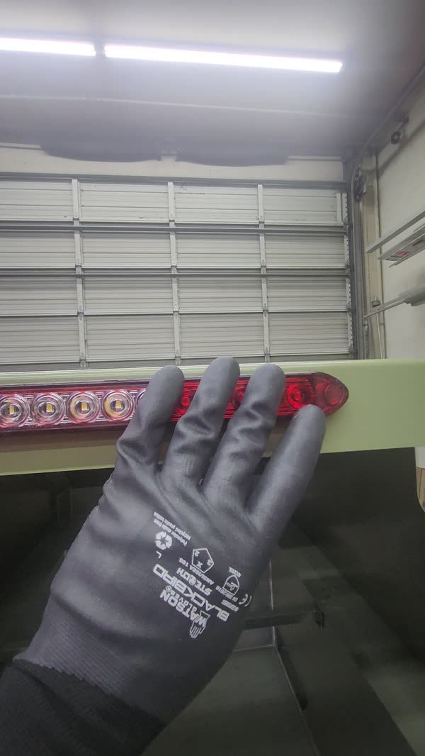 Light bar on the finished trailer