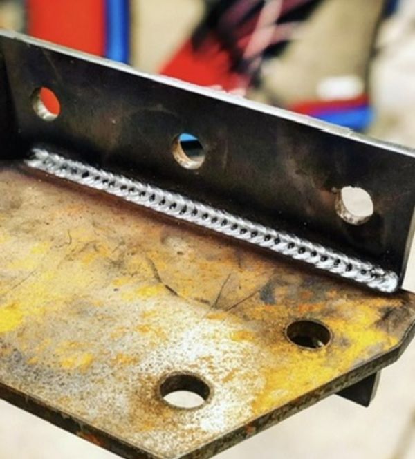 Steel angle bracket with a fillet bead
