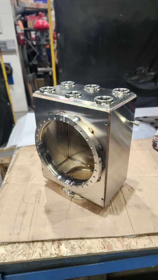 Stainless block with machined ports